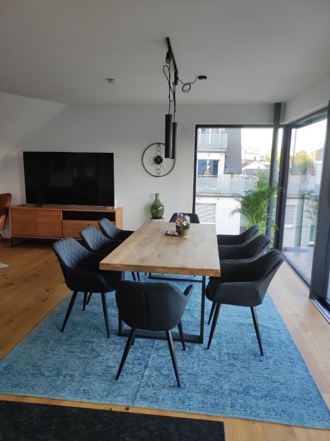 Luxurioeses Penthouse Mit Blick Auf Die Uno-City Und Dem Kaiserwasser. 3Schlafzimmer, 2 Baeder, Privat Lift Ins Apartment Viyana Dış mekan fotoğraf